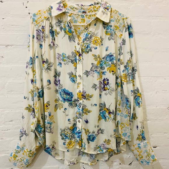 🆕 Free People Hold On To Me Printed Top - Picture 2 of 3